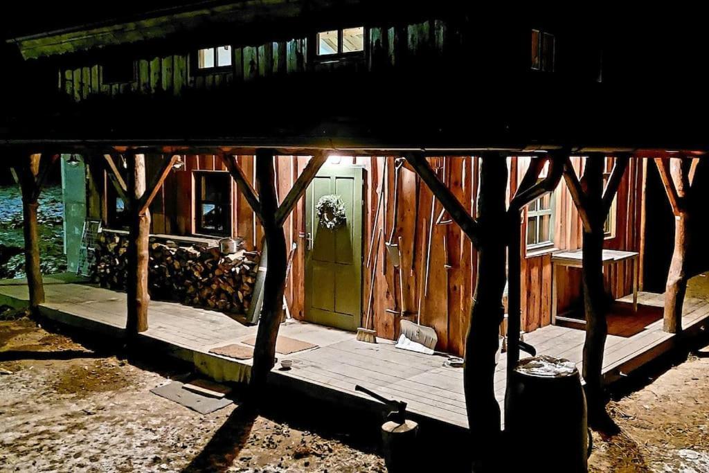 Chalet Boruvka - Biofarma Na Samote V Lesich Benesov  外观 照片